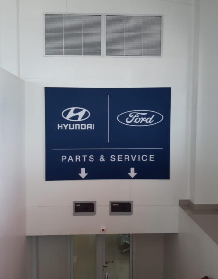 Bewegwijzering voor Hyundai & Ford, Parts & Service